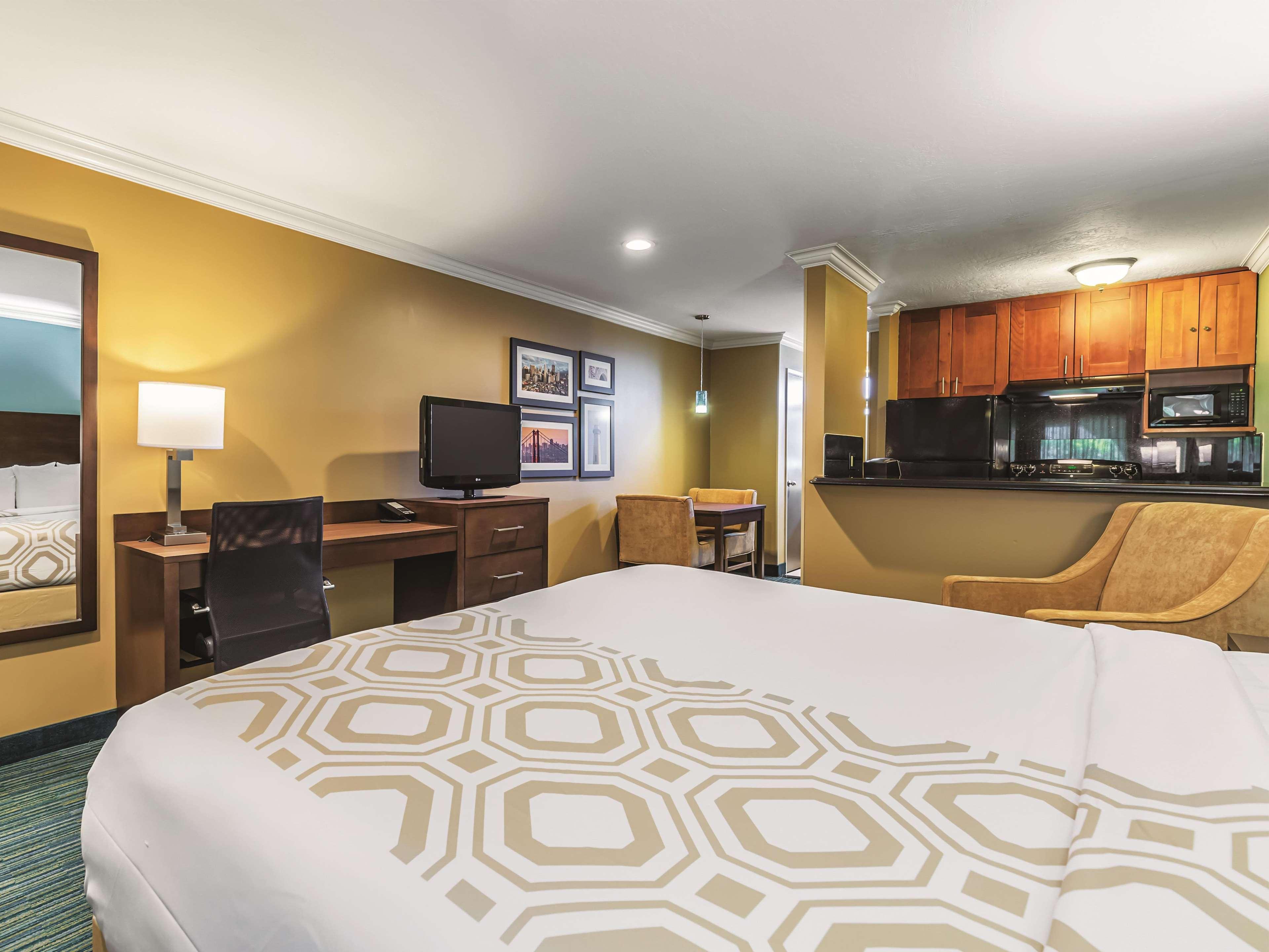 La Quinta By Wyndham San Francisco Airport West Ξενοδοχείο Millbrae Εξωτερικό φωτογραφία