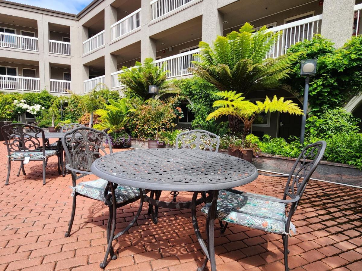 La Quinta By Wyndham San Francisco Airport West Ξενοδοχείο Millbrae Εξωτερικό φωτογραφία